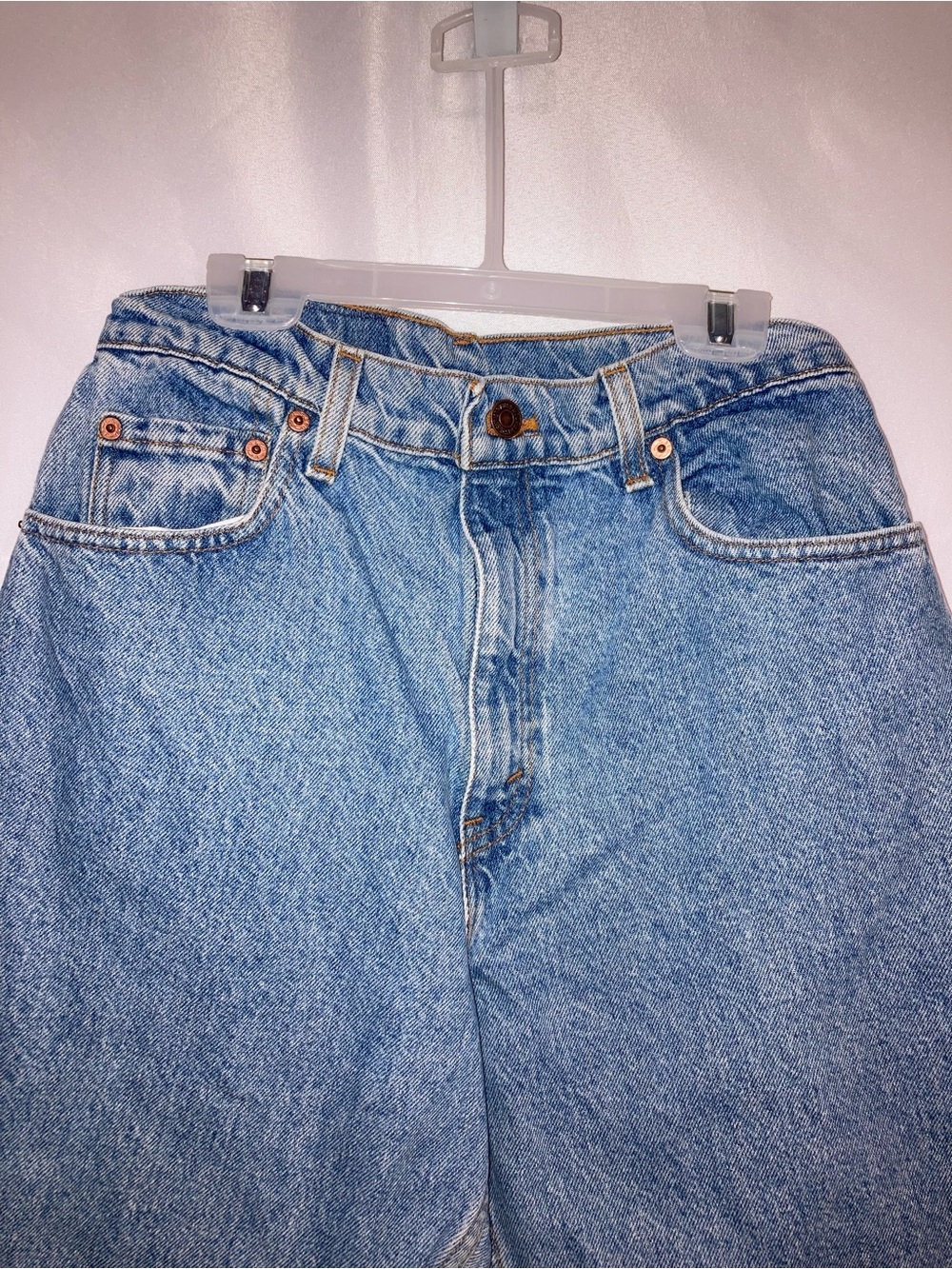 Vintage Levi's High-Rise Straight Jeans in Medium Blue - Picture 3 of 7